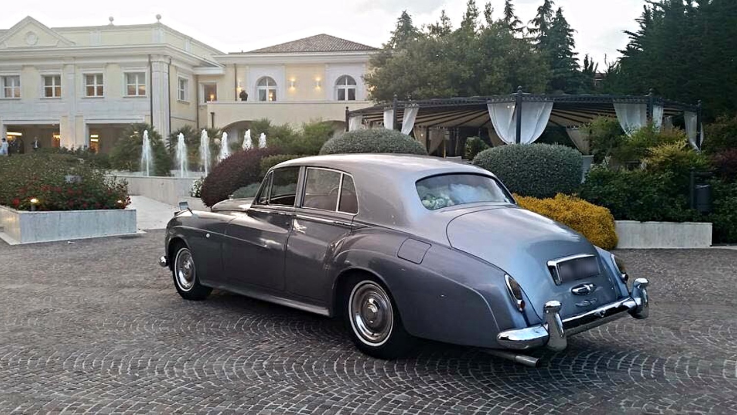 auto-sposi-Napoli_Bentley-s1_auto-per-cerimonie